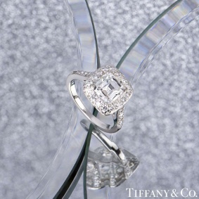 Tiffany & Co. Platinum Legacy Diamond Ring 1.54ct H/VS2 Tiffany & Co. Platinum Legacy Diamond Ring 1.54ct H/VS2
